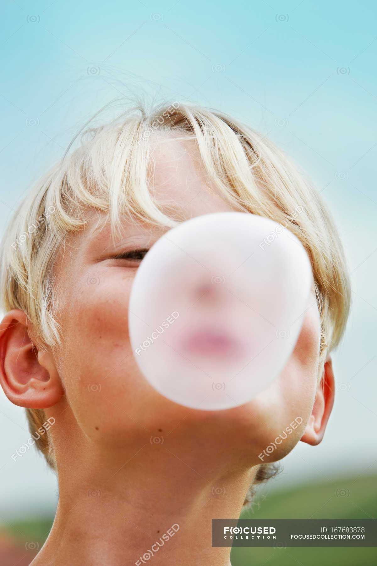 Игры с мыльными пузырями: что можно придумать